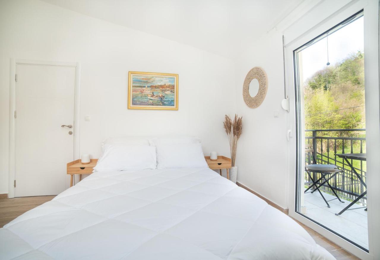 Plamenatz Studio Apartments Virpazar Exteriör bild