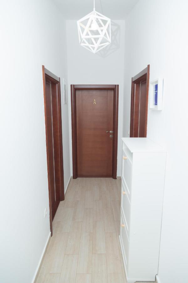 Plamenatz Studio Apartments Virpazar Exteriör bild