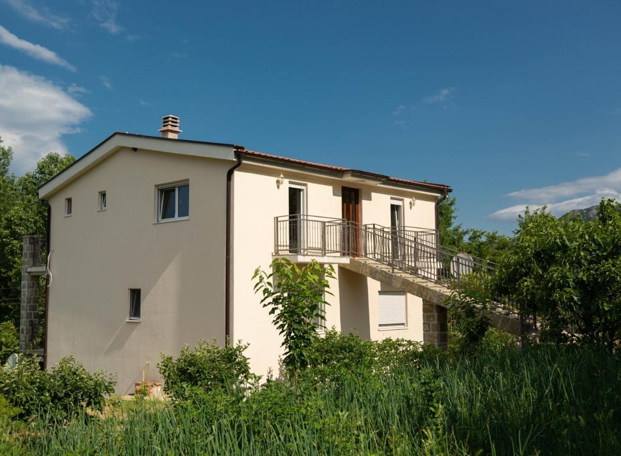 Plamenatz Studio Apartments Virpazar Exteriör bild