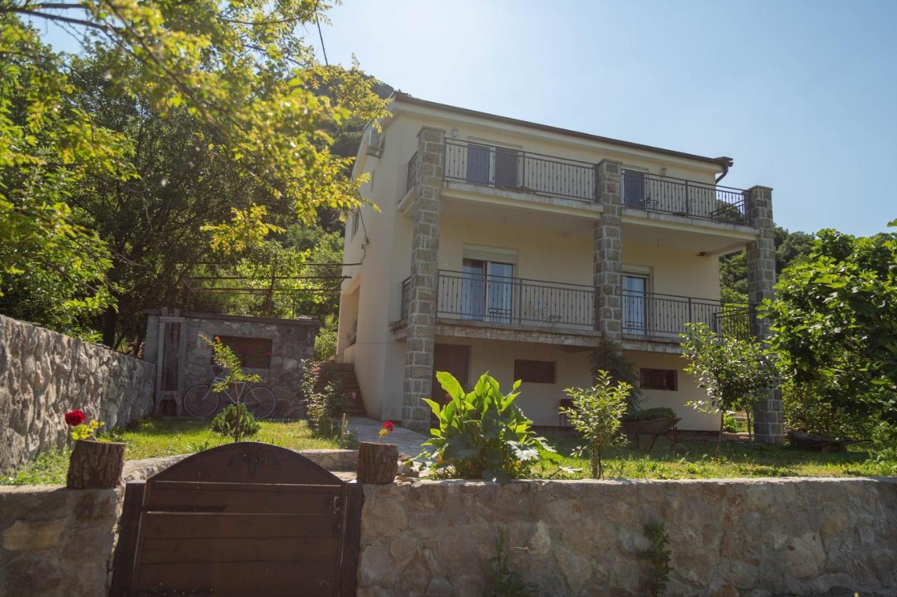 Plamenatz Studio Apartments Virpazar Exteriör bild